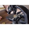 Цифровой микроскоп Celestron с LCD-экраном Deluxe